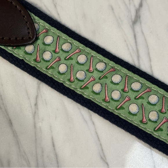 Vineyard Vines men’s canvas club belt, blue/green/white golf balls/tees, 40.5” - Picture 2 of 5